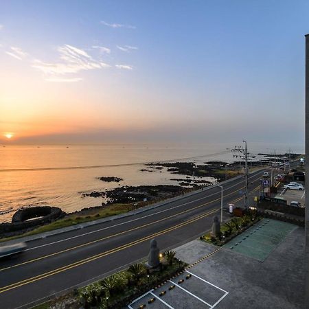 Hotel Mer Bleue Jeju Extérieur photo