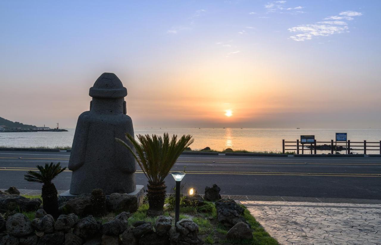 Hotel Mer Bleue Jeju Extérieur photo