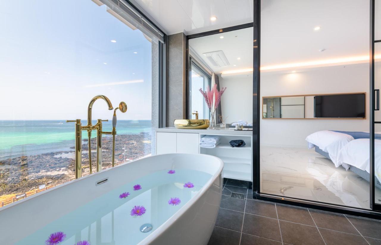 Hotel Mer Bleue Jeju Extérieur photo