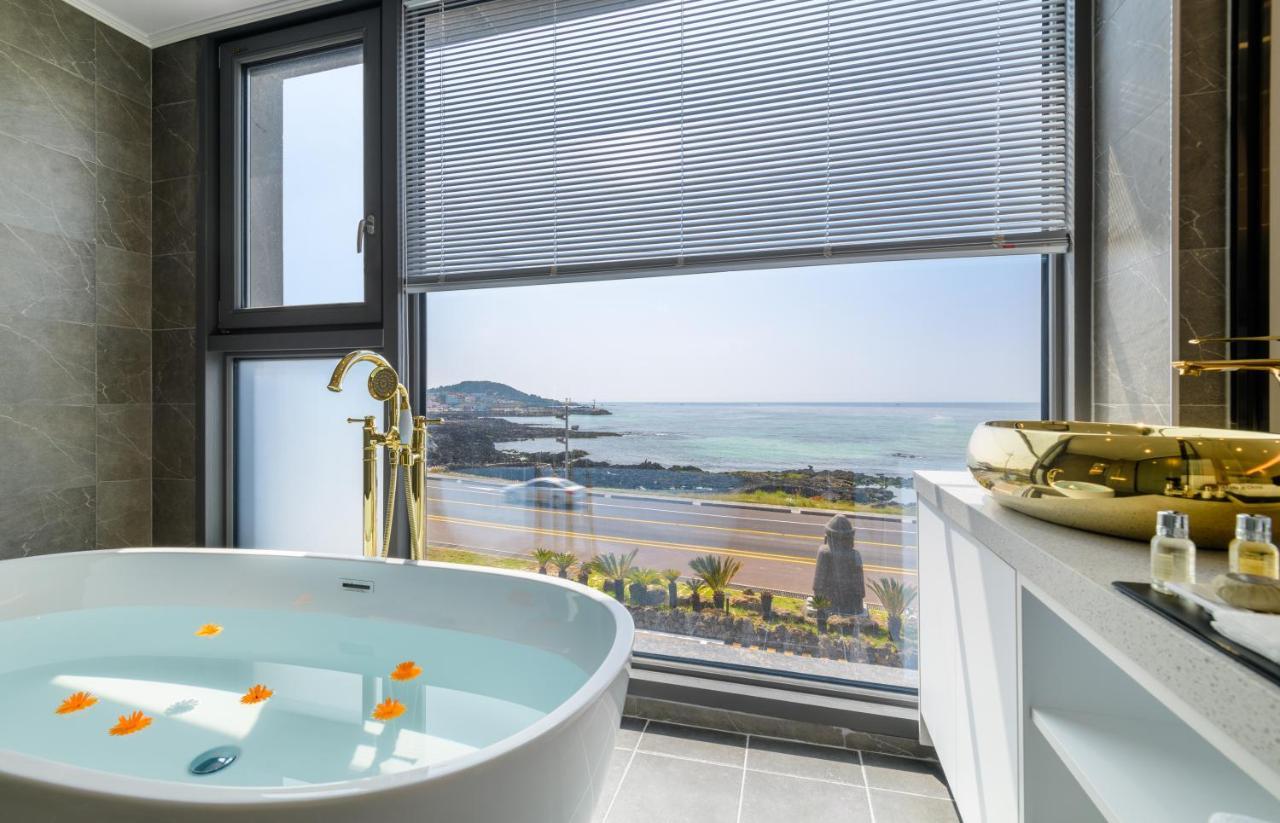 Hotel Mer Bleue Jeju Extérieur photo